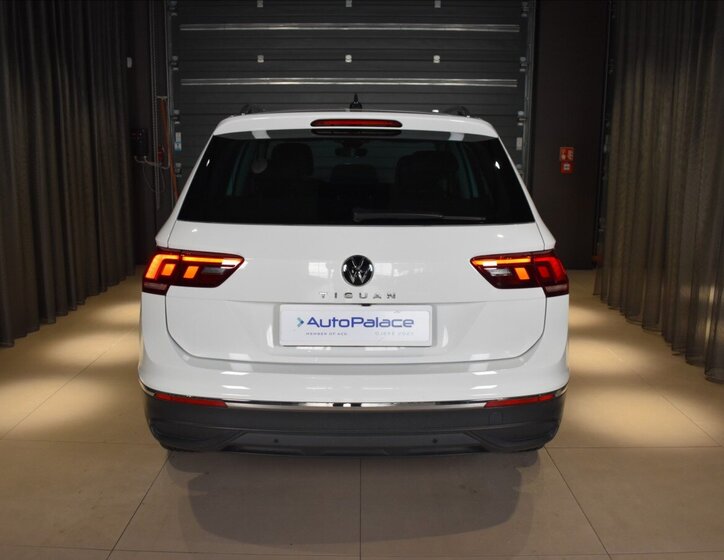 Volkswagen Tiguan SUV 2,0 l 110 kw