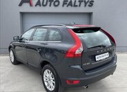 Volvo XC60 Kombi 2,4 l 151 kw