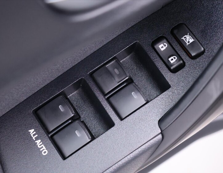 Toyota Corolla Sedan 1,6 l 97 kw