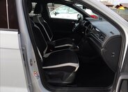 Volkswagen T-Roc CUV 1,5 l 110 kw
