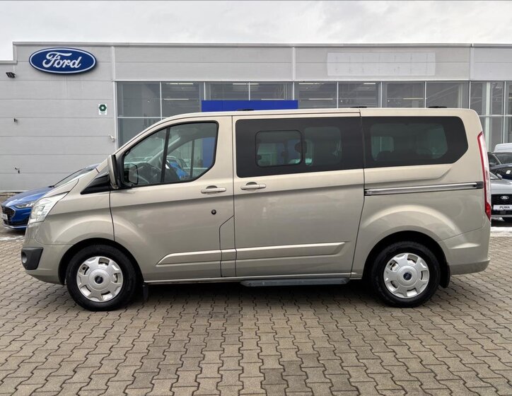 Ford Tourneo Custom Kombi 2,2 l 92 kw