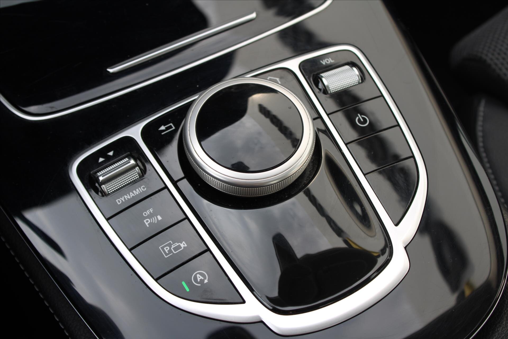 Mercedes-Benz Třídy E Sedan / Limuzína 2,0 l 155 kw