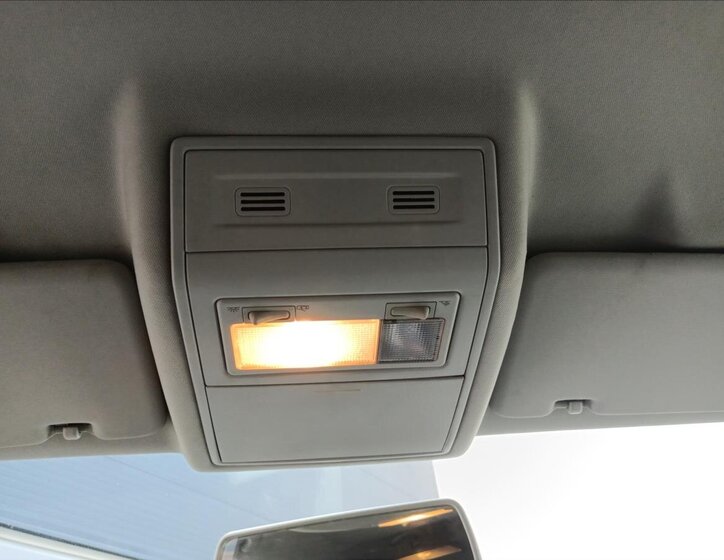 Volkswagen Sharan MPV 2,0 l 103 kw