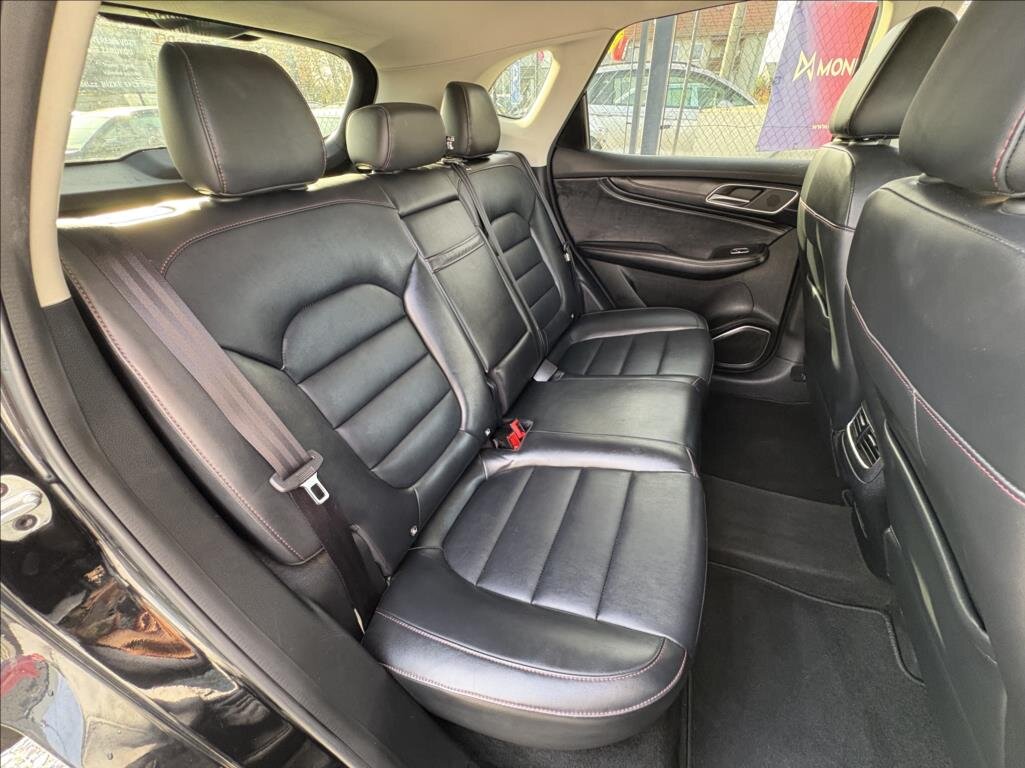 MG EHS SUV 1,5 l 119 kw