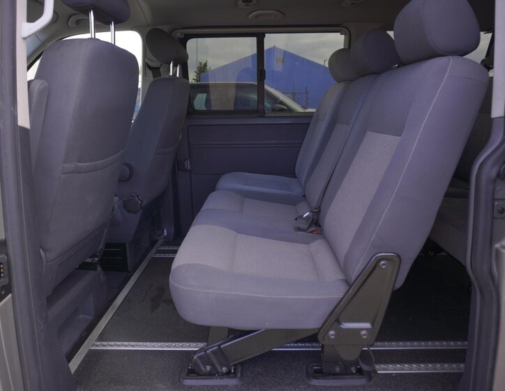 Volkswagen Caravelle 16