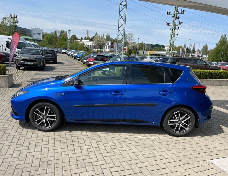 Toyota Auris Hatchback 1,8 l 73 kw