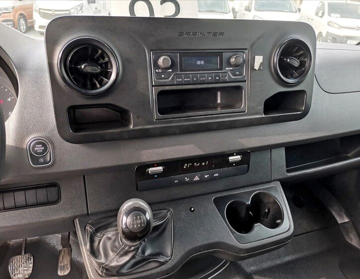 Mercedes-Benz Sprinter Valník 3,0 l 140 kw