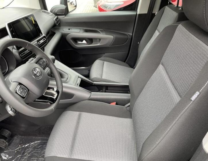 Toyota ProAce City Verso 11
