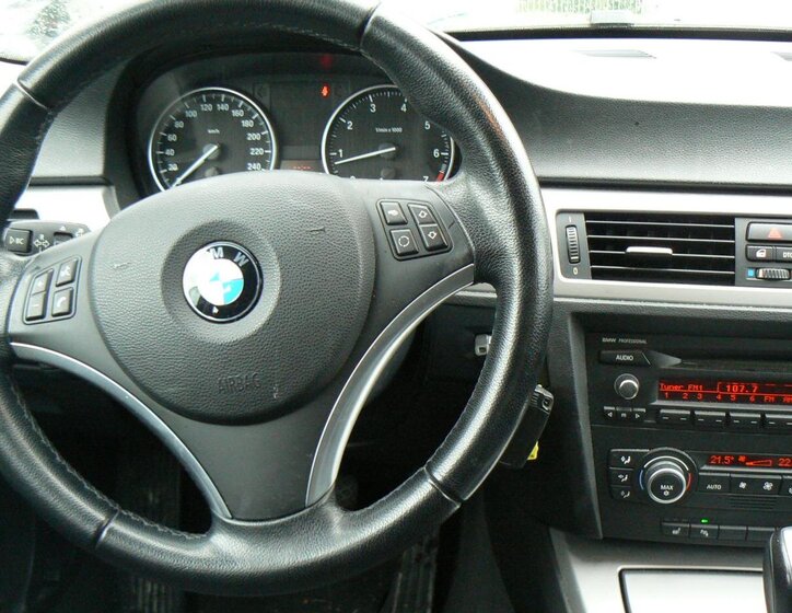 BMW Řada 3 Kombi 2,0 l 105 kw