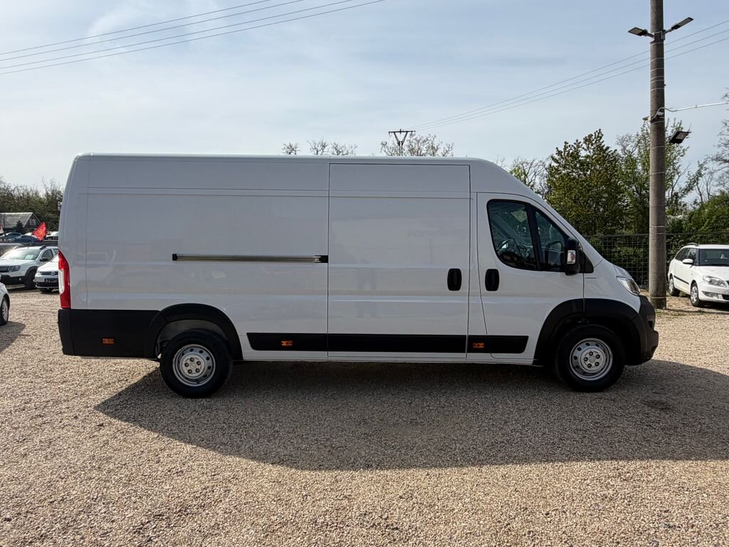 Opel Movano Skříň 2,2 l 121 kw