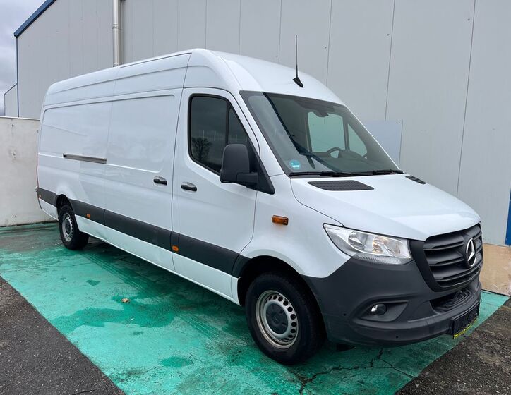 Mercedes-Benz Sprinter 1