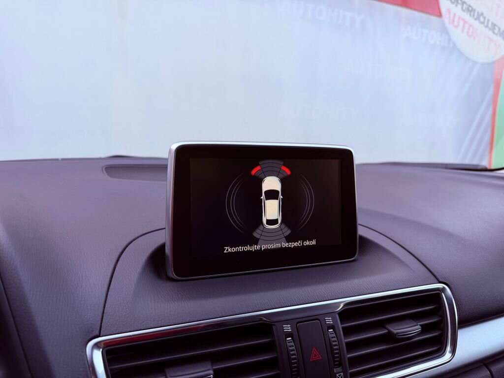 Mazda 3 Sedan / Limuzína 2,0 l 88 kw