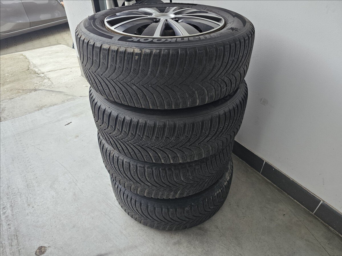 Mazda 3 Hatchback 1,6 l 77 kw