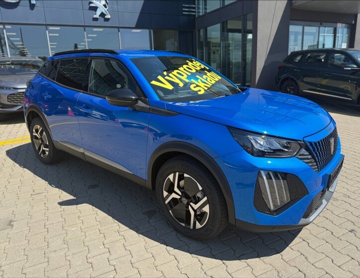 Peugeot 2008 SUV 1,2 l 100 kw