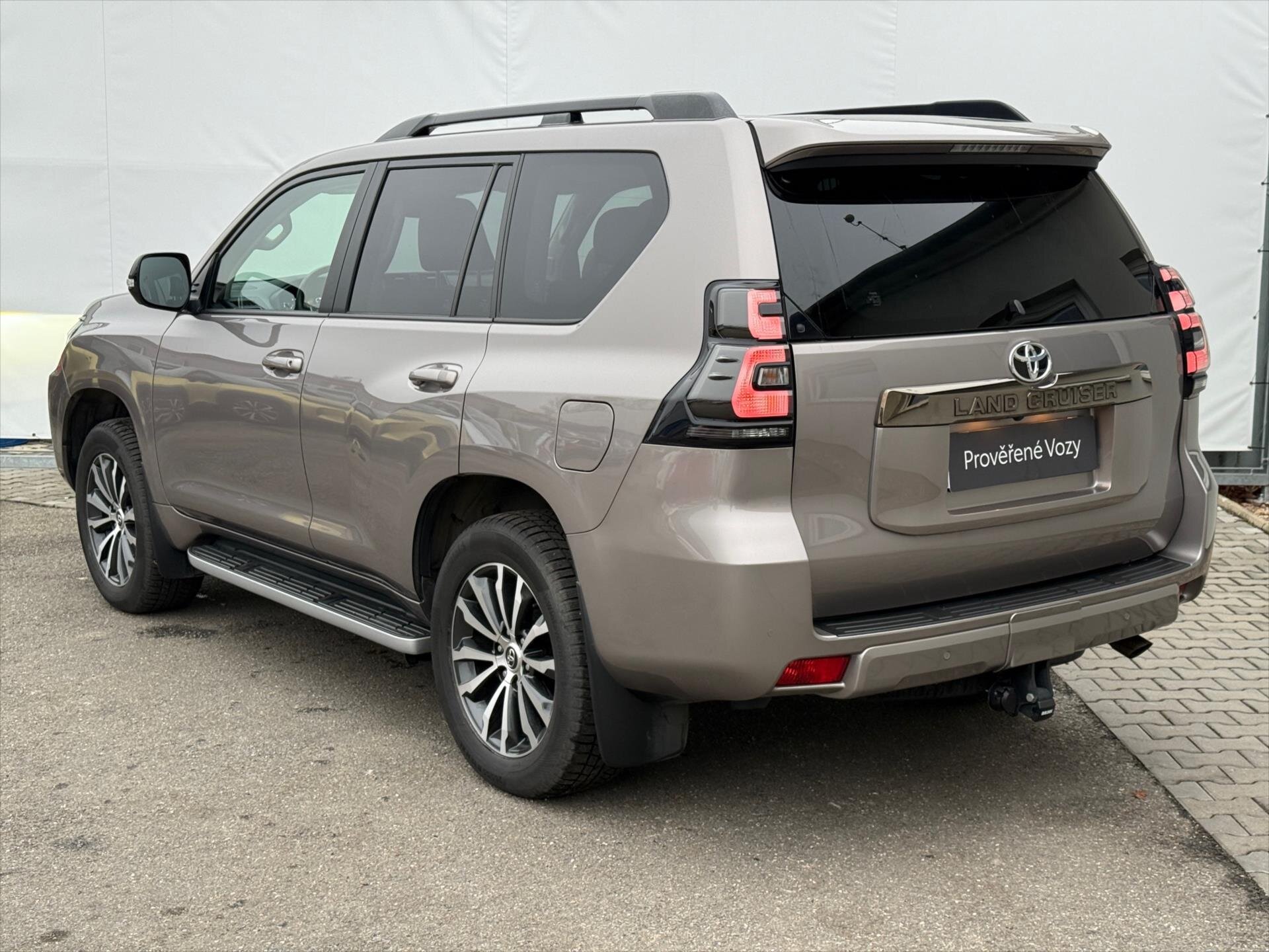 Toyota Land Cruiser SUV 2,8 l 150 kw