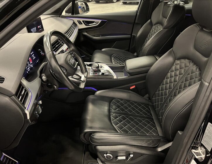 Audi SQ7 22