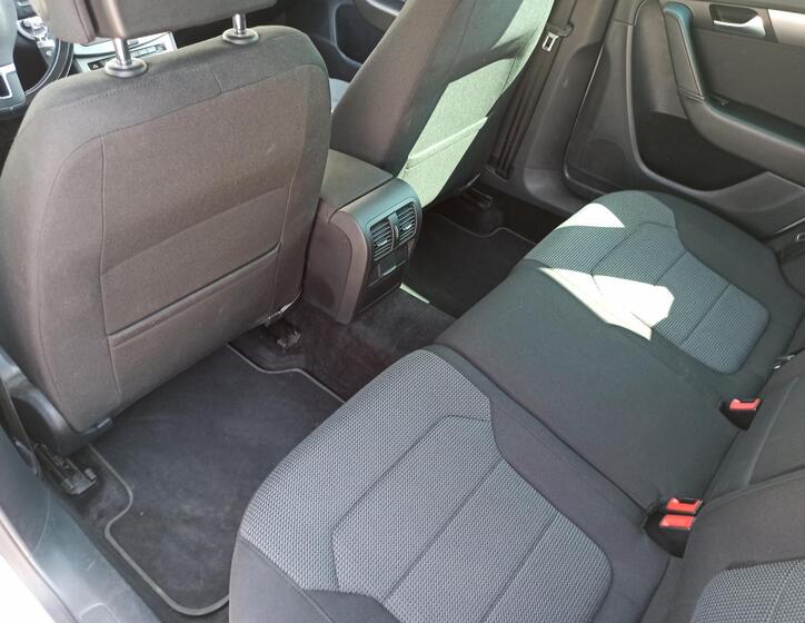 Volkswagen Passat 13