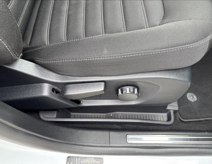 Ford Galaxy SUV / Terénní 2,0 l 110 kw