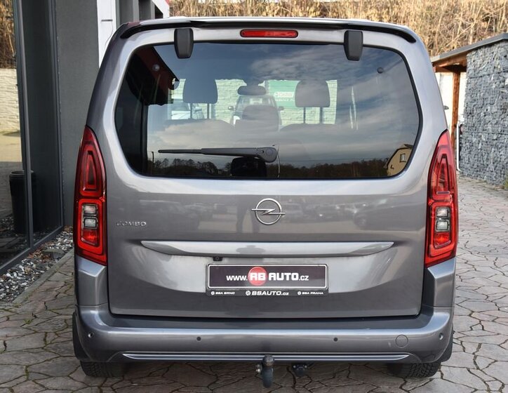 Opel Combo MPV 1,2 l 96 kw