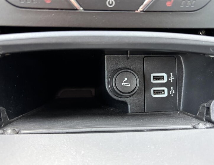 Ford S-MAX MPV 2,0 l 140 kw