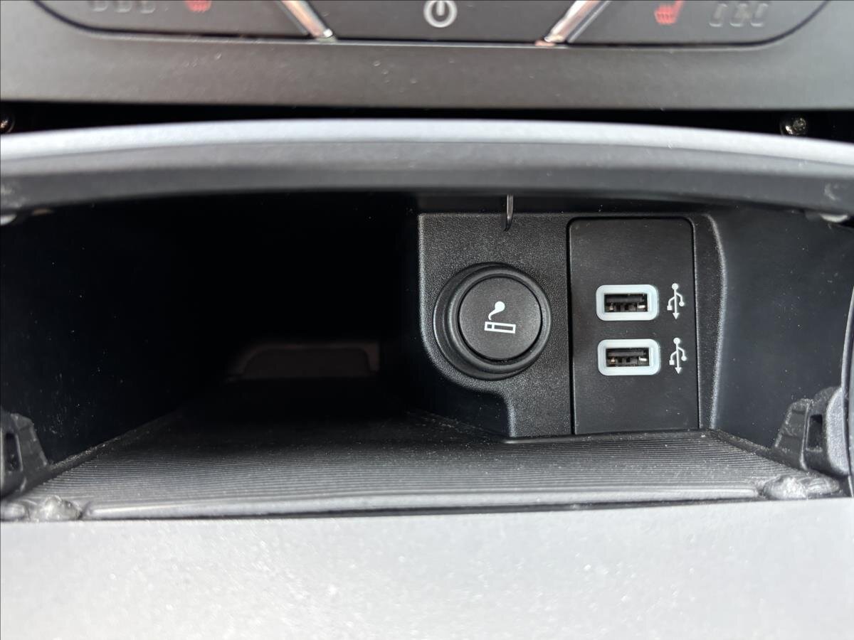 Ford S-MAX MPV 2,0 l 140 kw