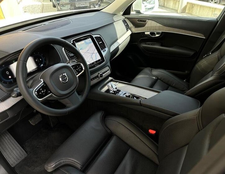 Volvo XC90 SUV 2,0 l 173 kw