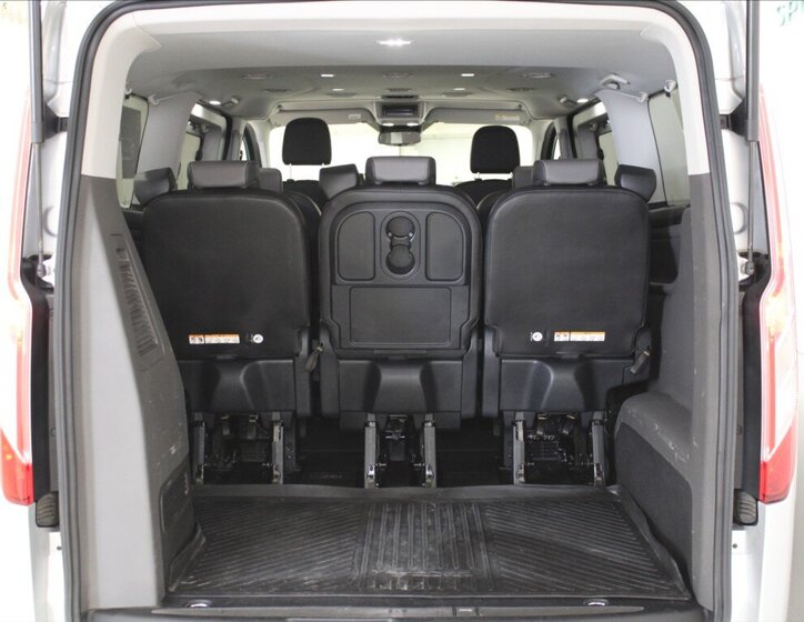 Ford Tourneo Custom MPV 2,0 l 136 kw