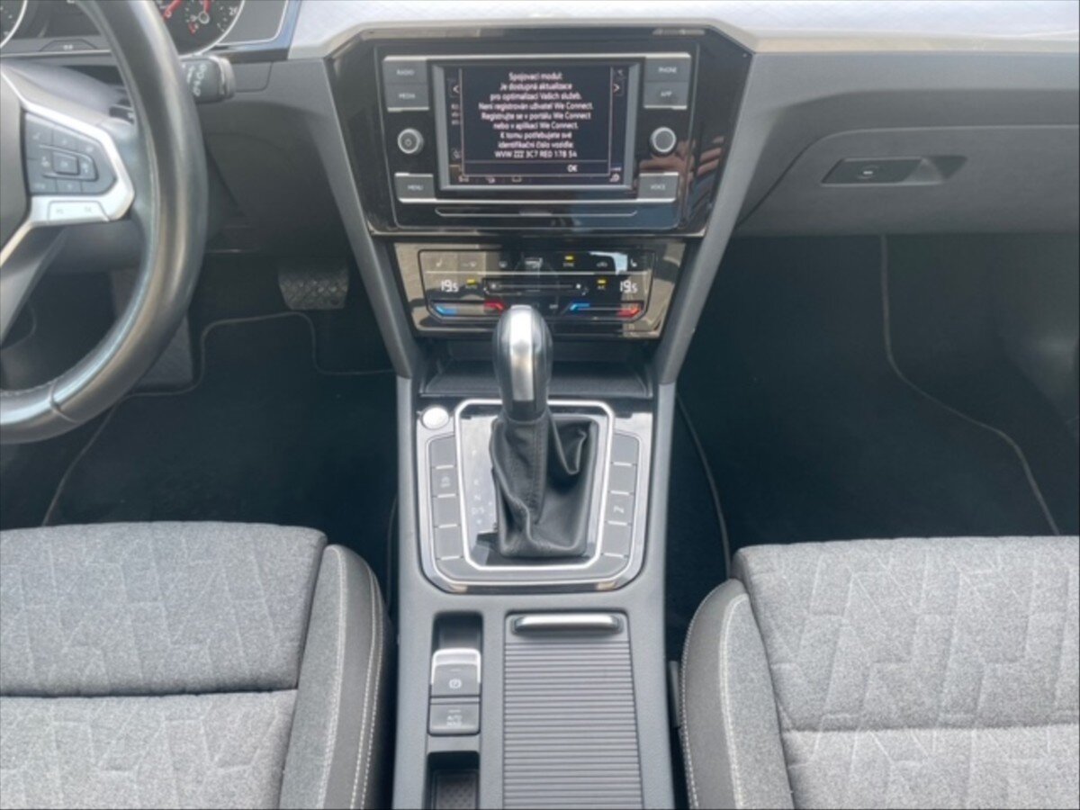 Volkswagen Passat Kombi 1,5 l 110 kw