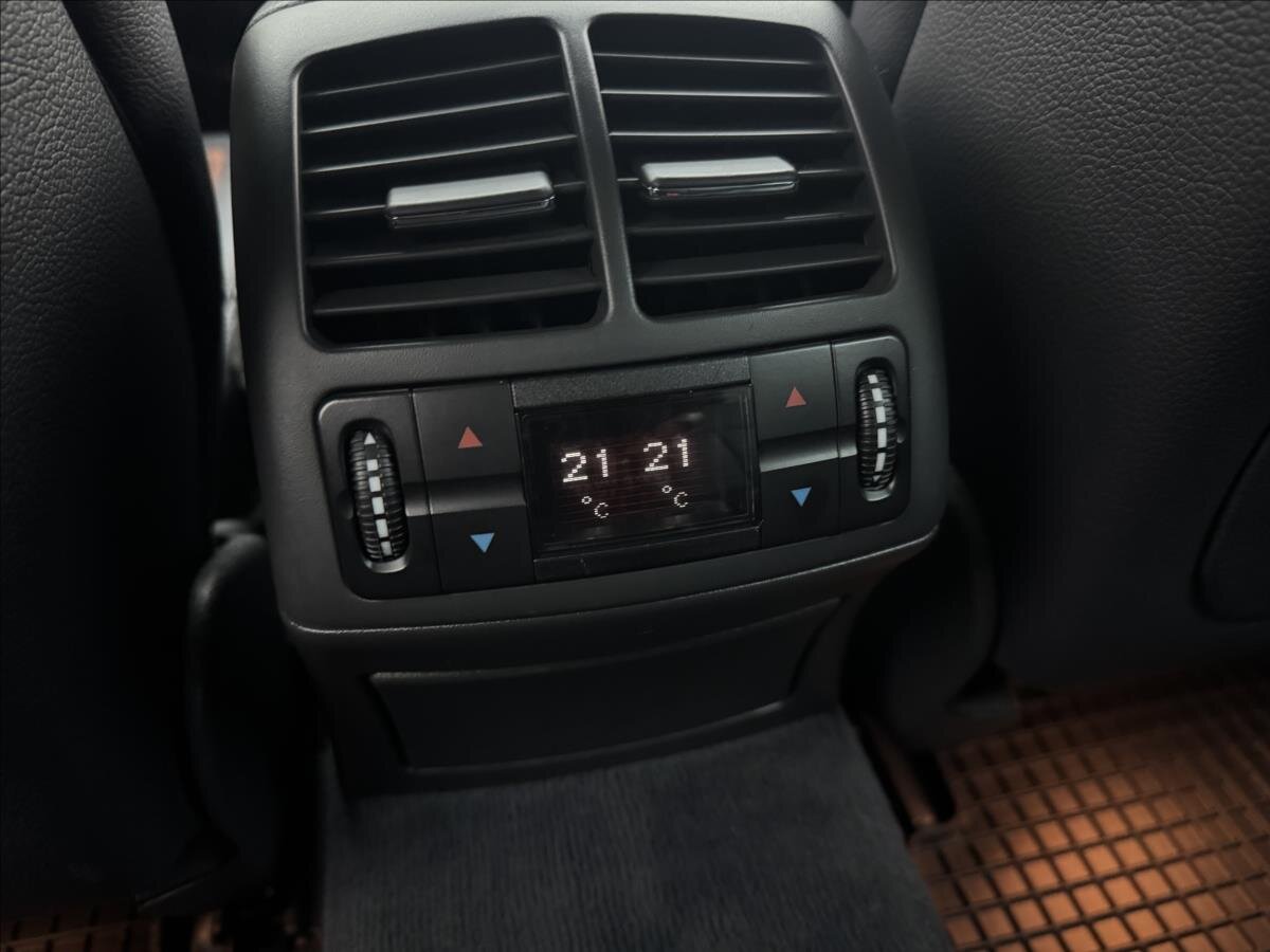 Mercedes-Benz Třídy E Kombi 3,0 l 170 kw