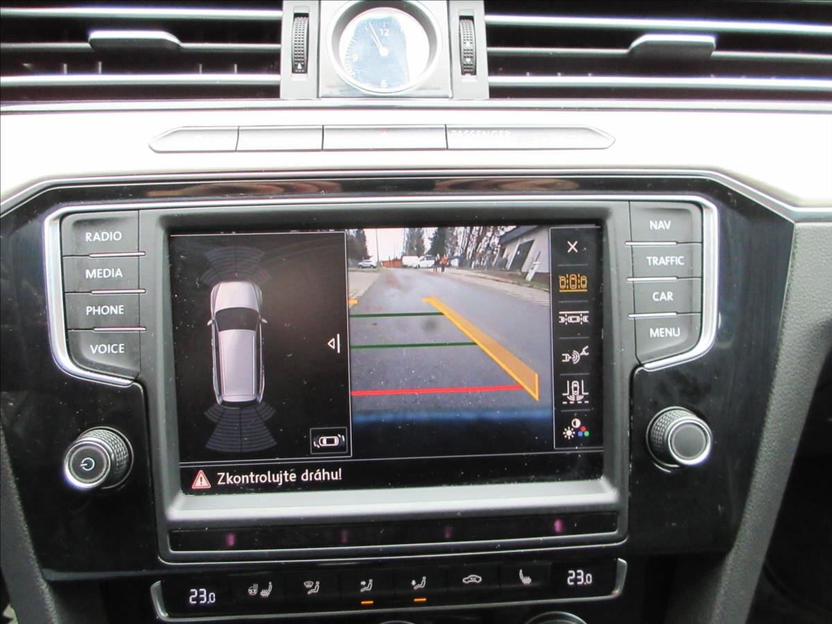 Volkswagen Passat Kombi 1,6 l 88 kw