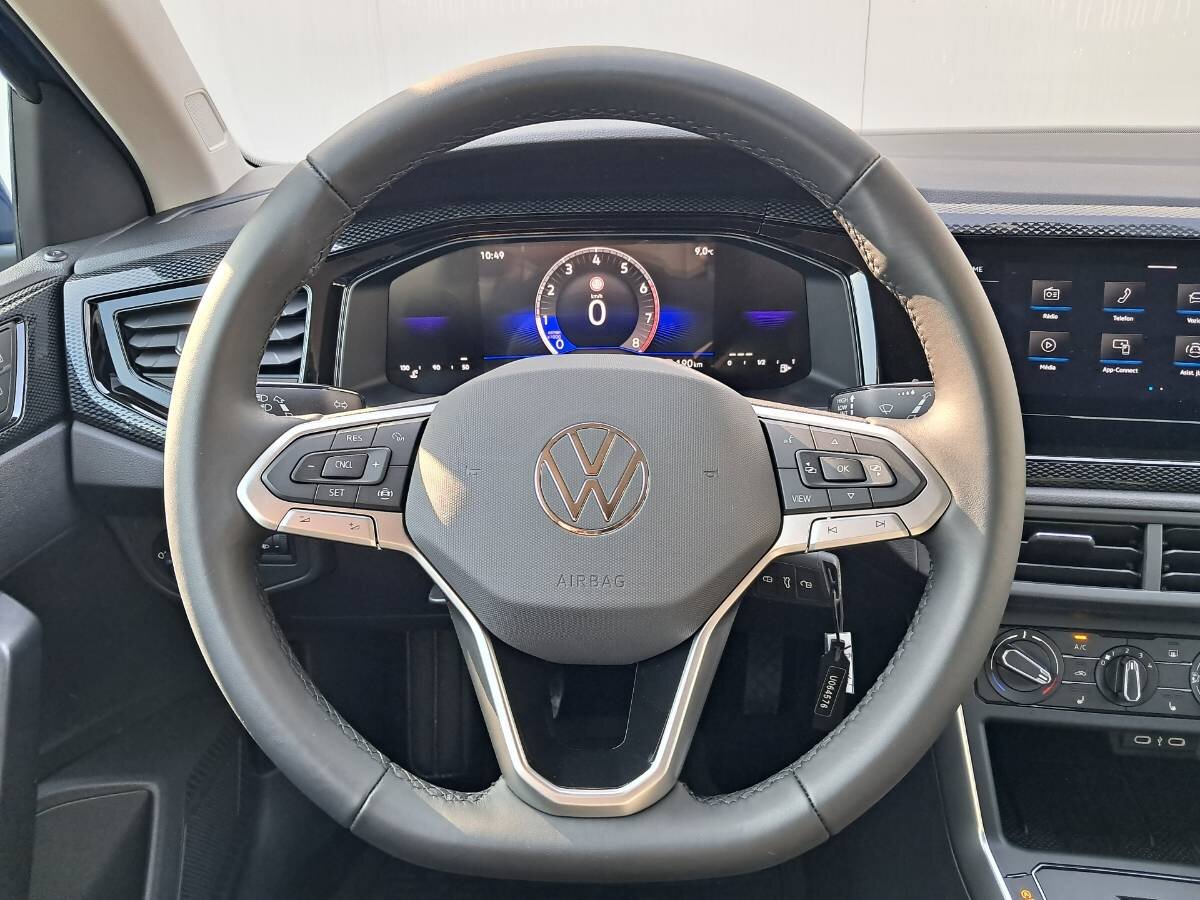 Volkswagen Polo Hatchback 999,0 70 kw