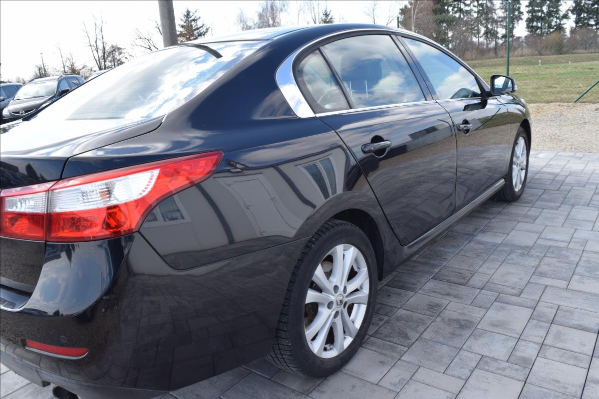 Renault Latitude Sedan / Limuzína 2,0 l 110 kw