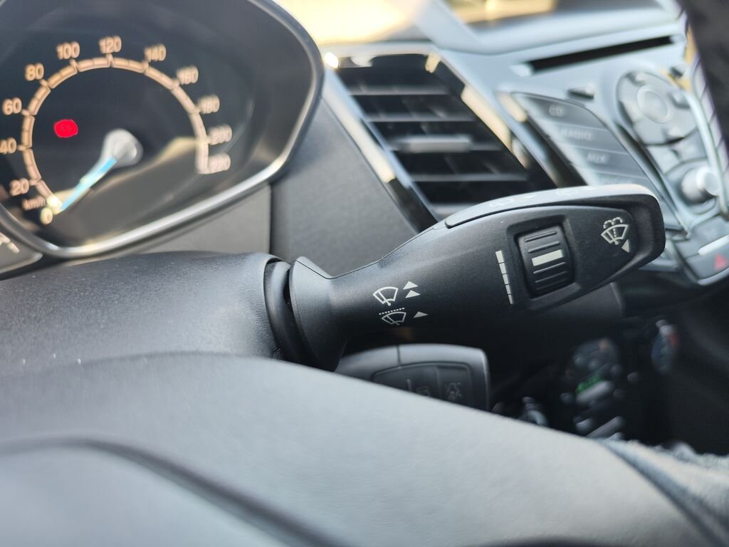 Ford Fiesta Hatchback 998,0 74 kw