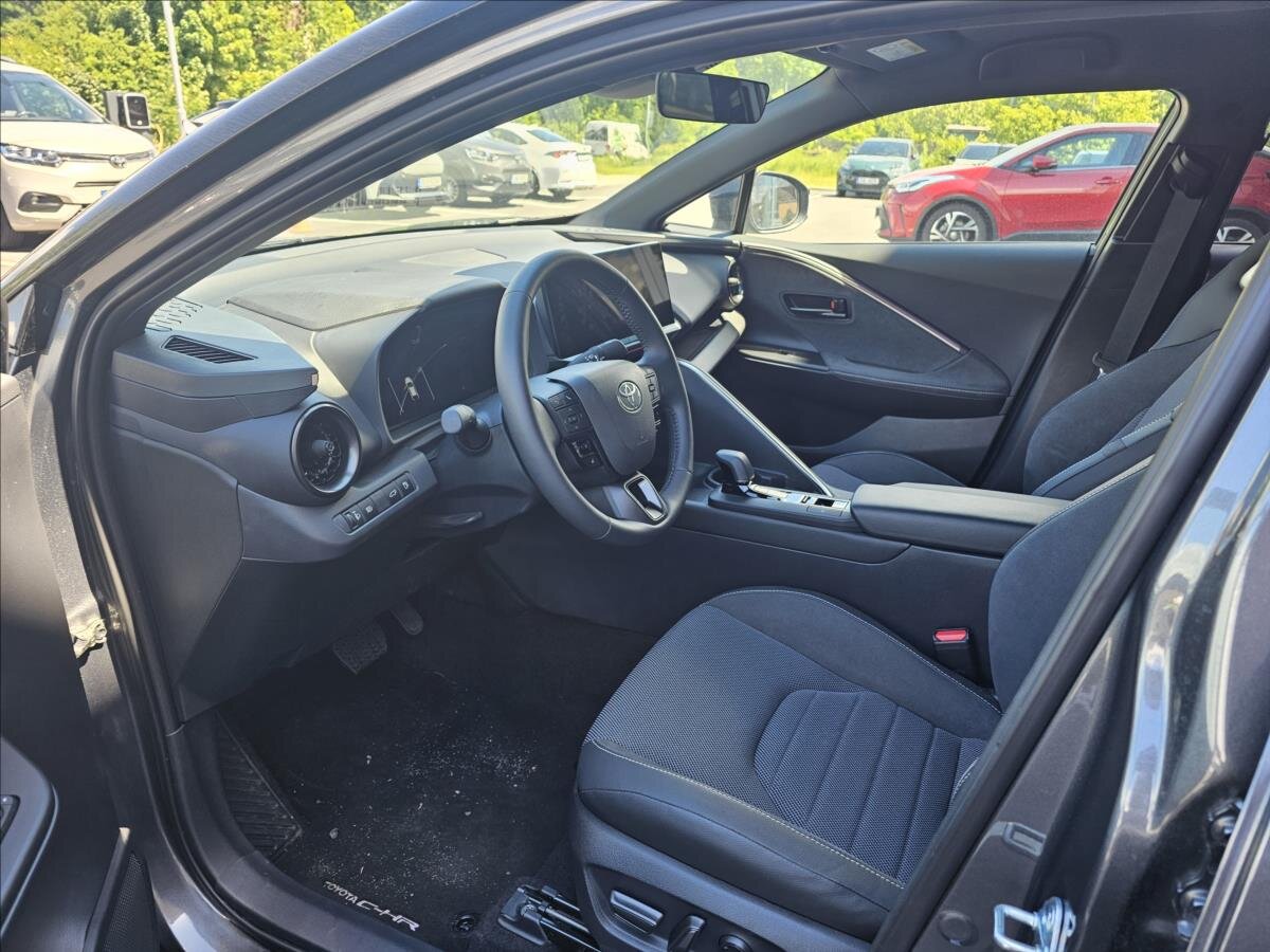 Toyota C-HR Hatchback 1,8 l 72 kw