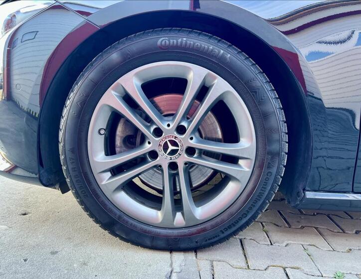 Mercedes-Benz CLA 52