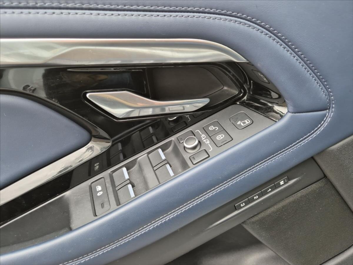 Land Rover Range Rover Evoque SUV 2,0 l 221 kw