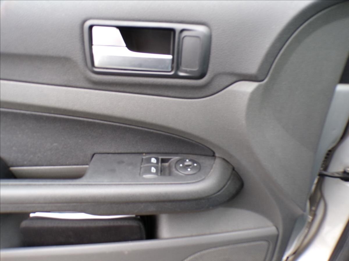 Ford Focus Kombi 1,6 l 74 kw