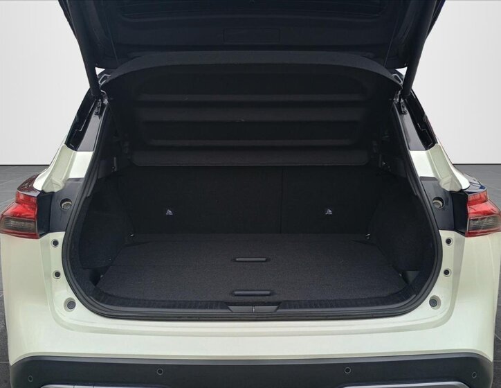 Nissan Qashqai SUV / Terénní 1,3 l 116 kw