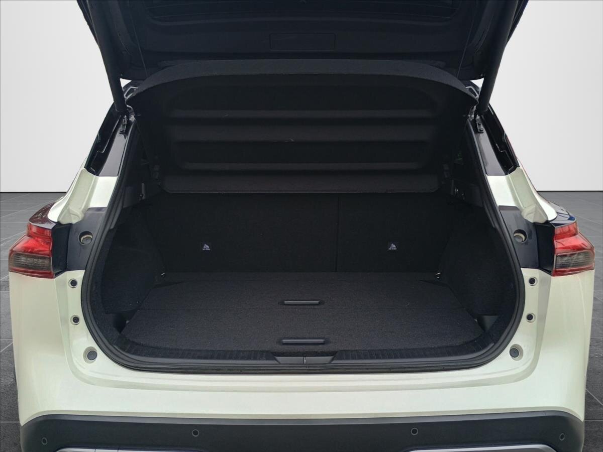 Nissan Qashqai SUV / Terénní 1,3 l 116 kw