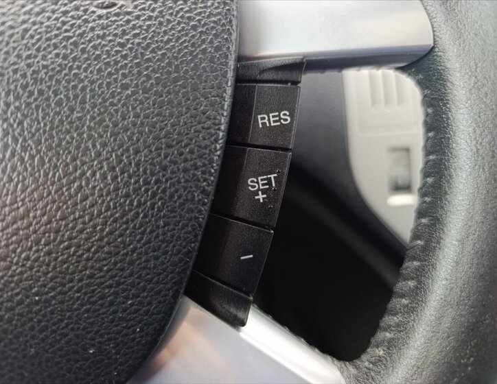 Ford Kuga SUV 2,0 l 120 kw