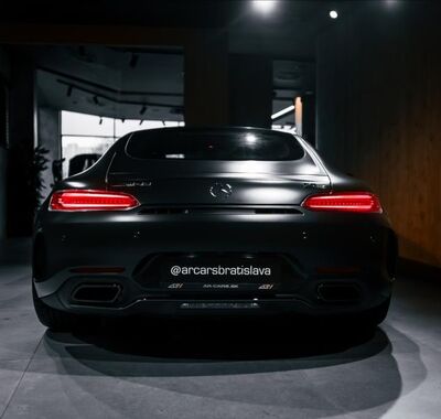 Mercedes-Benz AMG GT 12