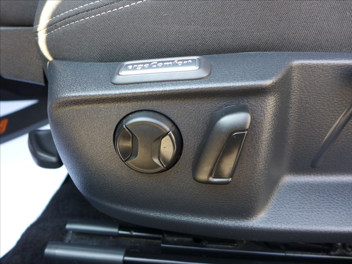 Volkswagen Passat Kombi 2,0 l 110 kw