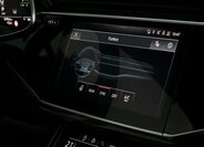 Audi SQ8 SUV 4,0 l 373 kw