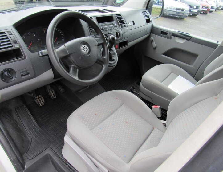 Volkswagen Transporter Skříň 1,9 l 62 kw