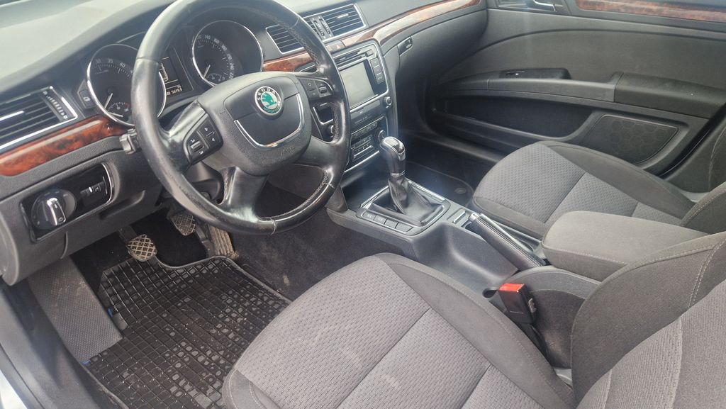 Škoda Superb
