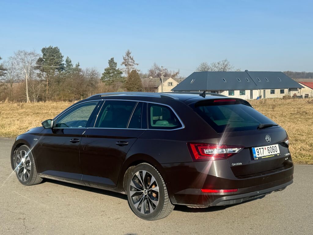 Škoda Superb Kombi 2,0 l 140 kw