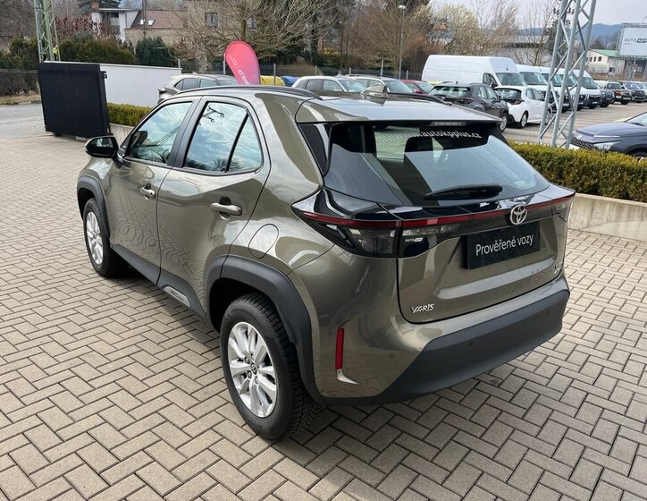 Toyota Yaris Cross SUV / Terénní 1,5 l 68 kw