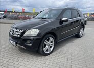 Mercedes-Benz Třídy M SUV / Terénní 3,0 l 165 kw