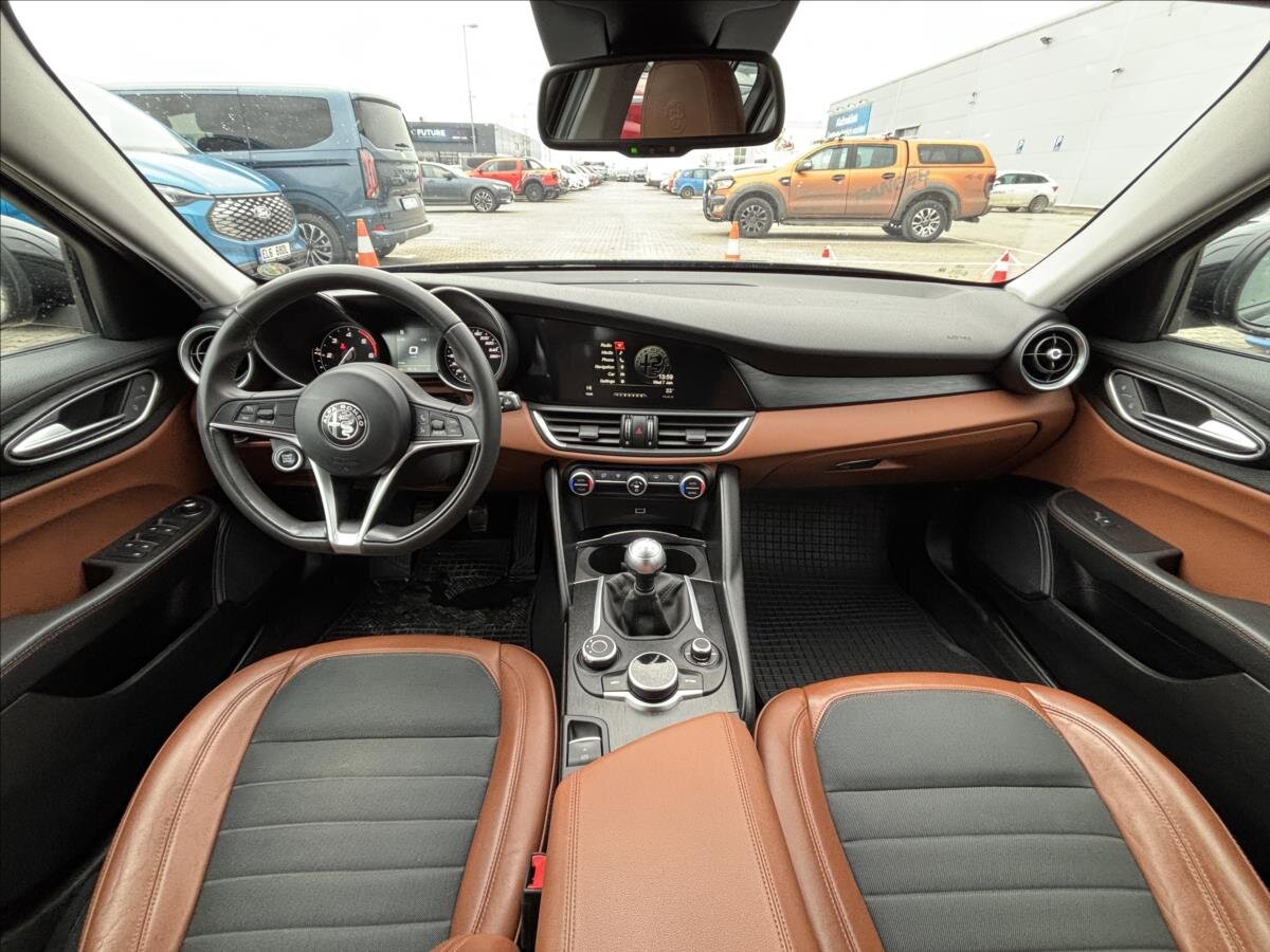 Alfa Romeo Giulia Sedan 2,1 l 132 kw