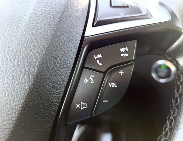 Ford S-MAX MPV 1,5 l 121 kw